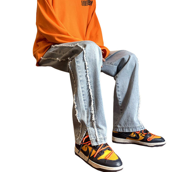 Vyriški džinsai su skeltuku ir kišenėmis