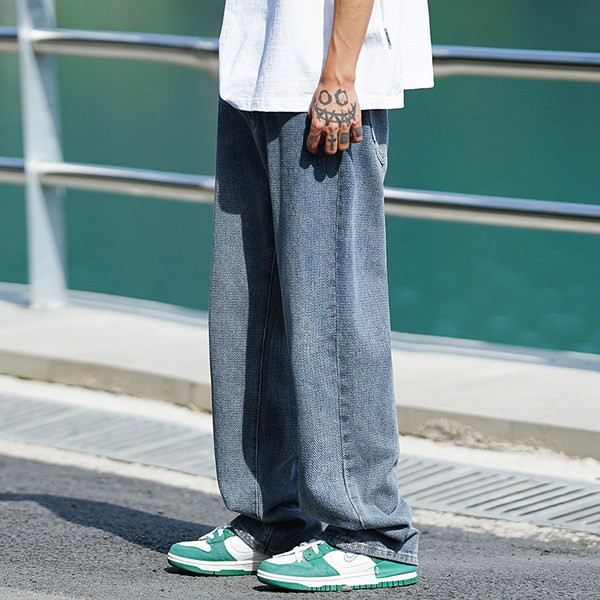 Suvised meeste teksad laia sääre ja taskuga