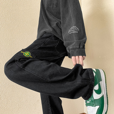 Ανδρικό τζιν φαρδύ μοντέλο με λογότυπο και τσέπη