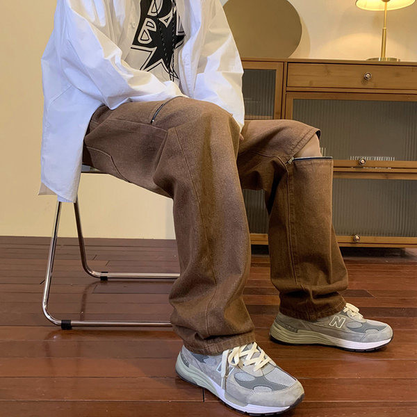 Új férfi farmer modell, szakadt motívumokkal és dekoratív cipzárral