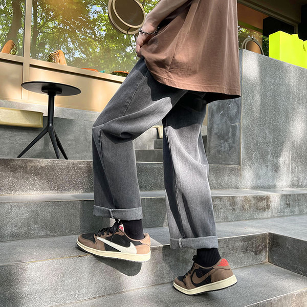 Bő férfi farmer több színben