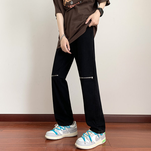 Férfi farmer egyenes modell zsebbel és cipzárral a térdén