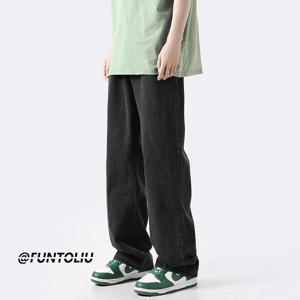 Įvairių spalvų vyriški džinsai su kišenėmis