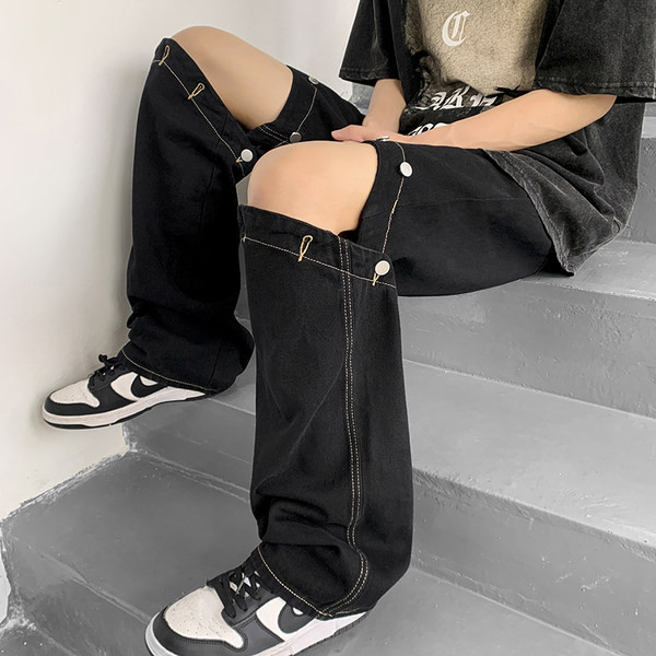 Madingi vyriški džinsai su kišenėmis ir sagomis