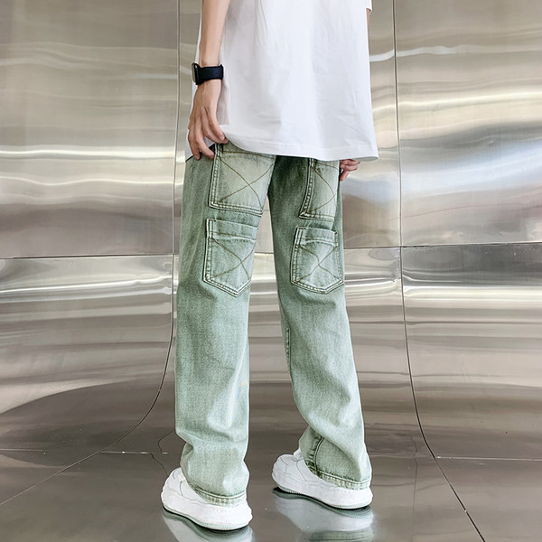 Taskutega meeste teksad puhas mudel