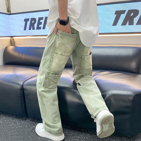 Taskutega meeste teksad puhas mudel