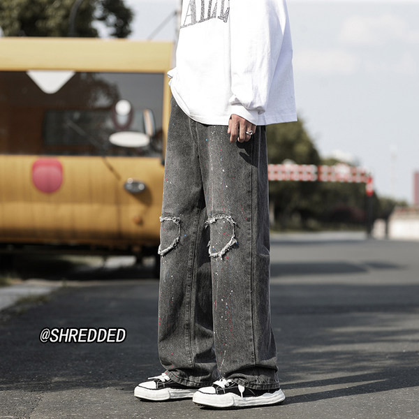 Moodsad tasku ja rebestatud motiividega meeste teksad