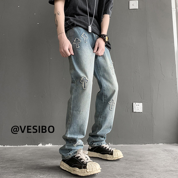 Ανδρικό τζιν με τσέπη και κέντημα