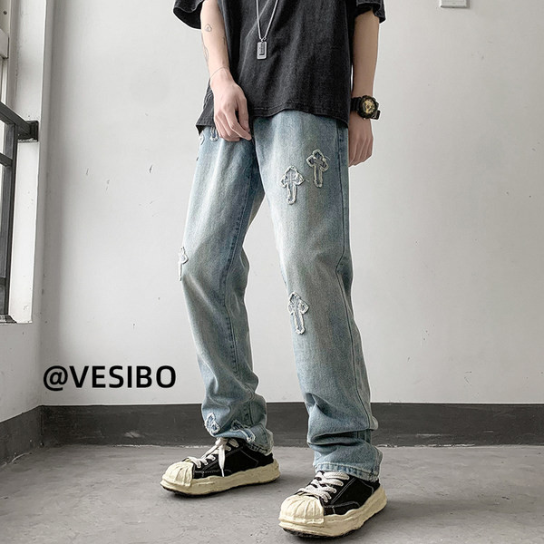 Ανδρικό τζιν με τσέπη και κέντημα