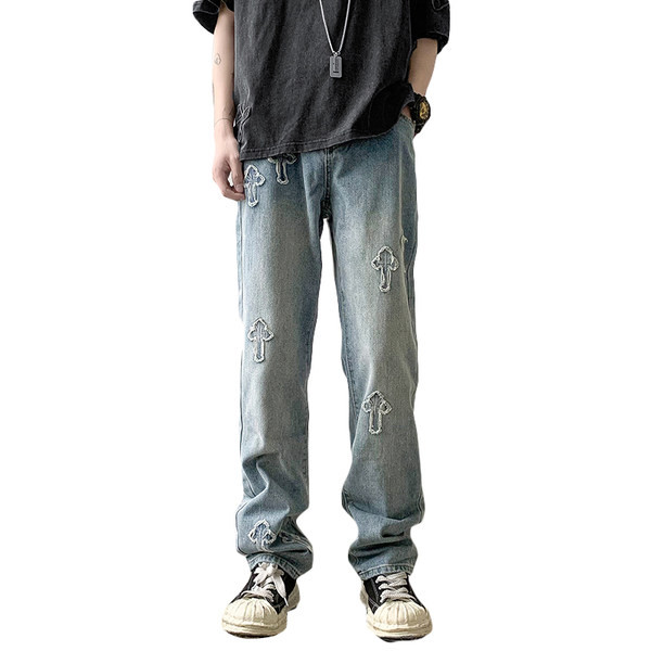 Ανδρικό τζιν με τσέπη και κέντημα