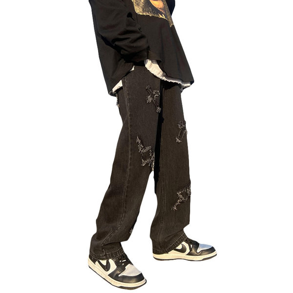 Férfi farmer zsebbel és hímzéssel új modell