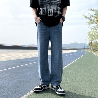 Férfi farmer tiszta modell zsebbel