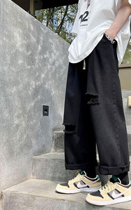 Rebenenud motiividega meeste teksapükste laia sääremudel