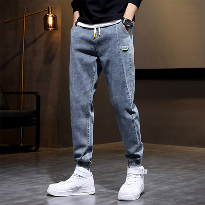 Paelte ja logoga vabaaja teksad meestele