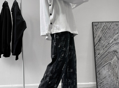 Meeste vabaaja teksad tikandiga