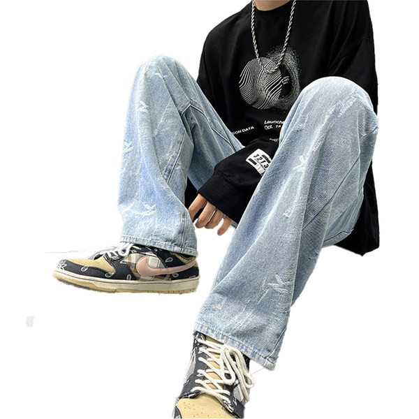 Meeste vabaaja teksad tikandiga