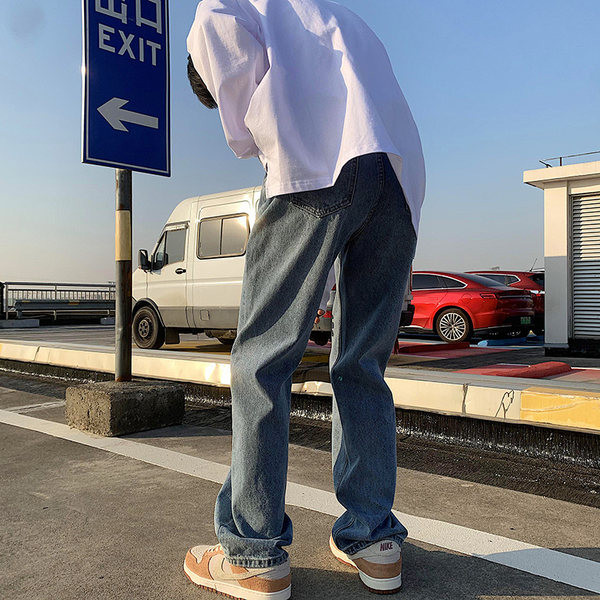 Καθαρό μοντέλο ανδρικό τζιν με ίσιο σχέδιο τσέπης