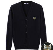 Meeste vest tikandite ja nööpidega