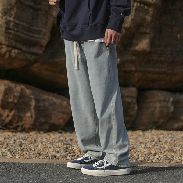 Ανδρικό τζιν φαρδύ μοντέλο με κορδόνια