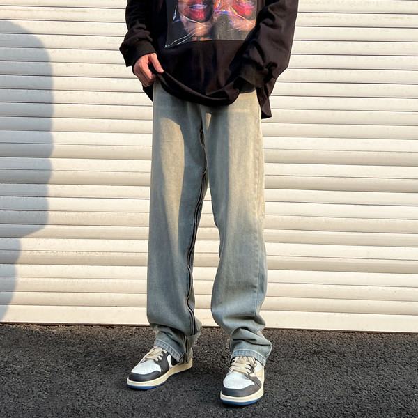 Ανδρικό τζιν με καθαρό μοντέλο τσέπης και κουμπιά