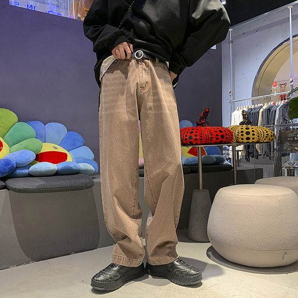 Vyriški plataus modelio džinsai su kišene ir diržu