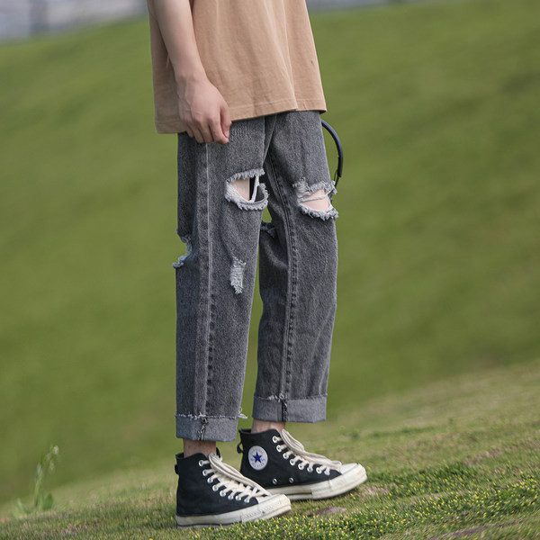 Rebenenud elemendiga meeste teksapükste sirge mudel