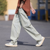 Ανδρικό τζιν φαρδύ μοντέλο με τσέπη κατάλληλο για καθημερινή ζωή