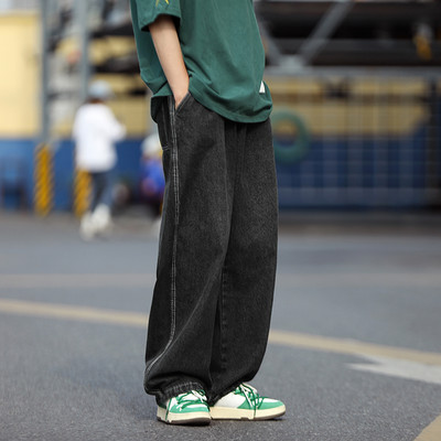 Ανδρικό τζιν φαρδύ μοντέλο με τσέπη κατάλληλο για καθημερινή ζωή