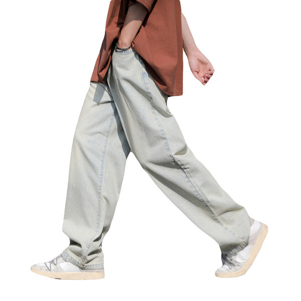 Ανδρικό τζιν φαρδύ μοντέλο με τσέπη κατάλληλο για καθημερινή ζωή