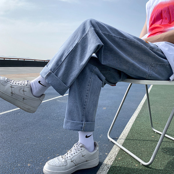 Széles szárú férfi farmernadrág zsebbel