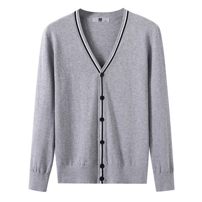 Ανδρικό πουπουλένιο ριγέ κουμπιά