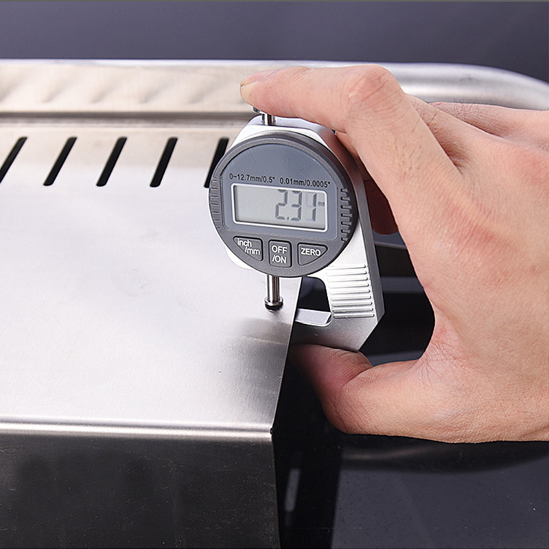 2022 Ručni rezač hrane od nehrđajućeg čelika Stroj za rezanje Automatski kućni kuhinjski rezač zamrznutog mesa Dostava mesa Neklizajuća ručka