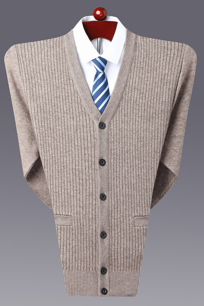 Ležeran kardigan s dugim rukavima i gumbima