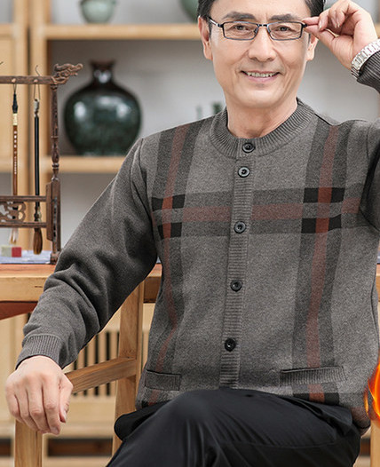 Cardigan bărbătesc în carouri pentru viața de zi cu zi