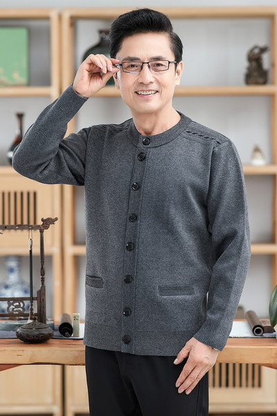 Vesta pentru barbati cu buzunare si nasturi