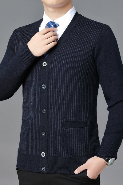 Vesta barbati model curata cu buzunar