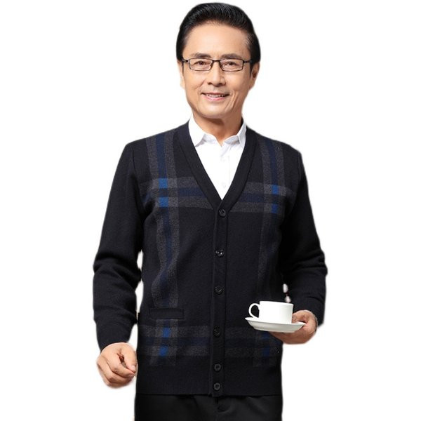 Cardigan in carouri cu nasturi