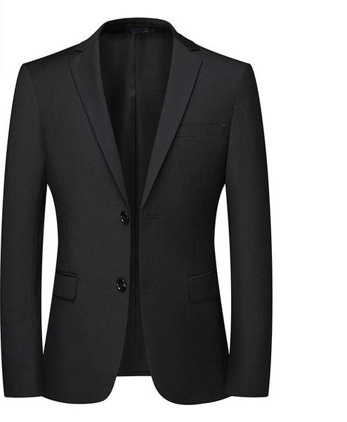 Costum barbatesc elegant cu nasturi