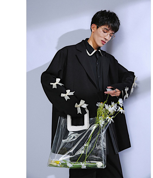 Sacou barbatesc model larg cu inchidere cu panglica si nasturi