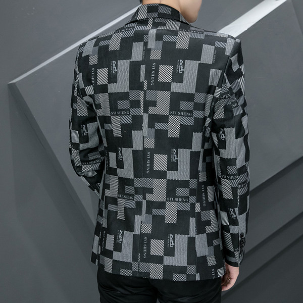 Geaca de toamna colorata cu nasturi