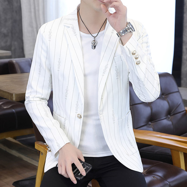 Jachetă bărbătească cu nasturi în dungi