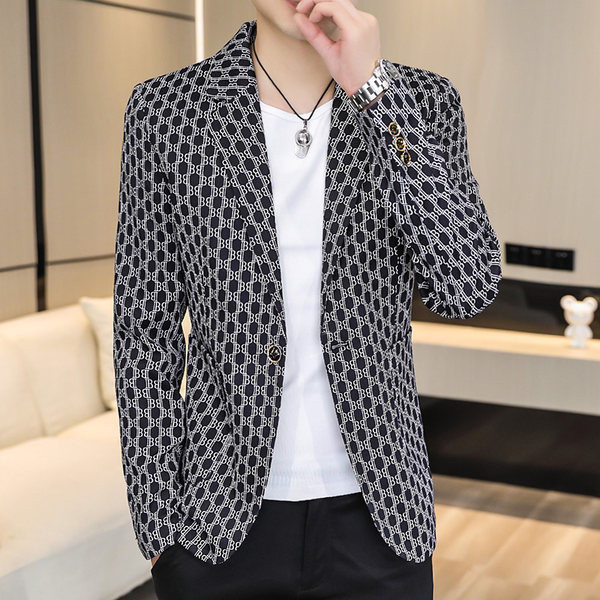 Geaca de barbati actuala cu model montat cu nasturi