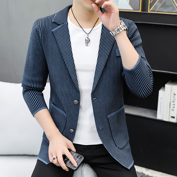 Jachetă bărbătească în dungi cu buzunar și nasturi