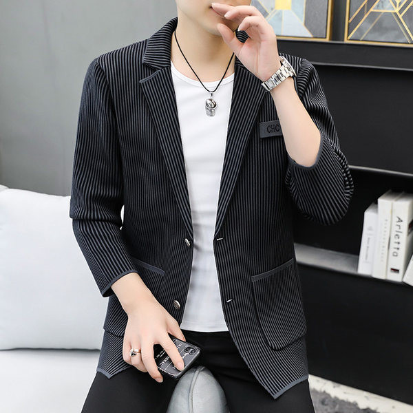 Jachetă bărbătească în dungi cu buzunar și nasturi