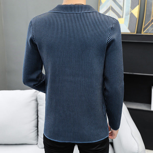 Jachetă bărbătească în dungi cu buzunar și nasturi