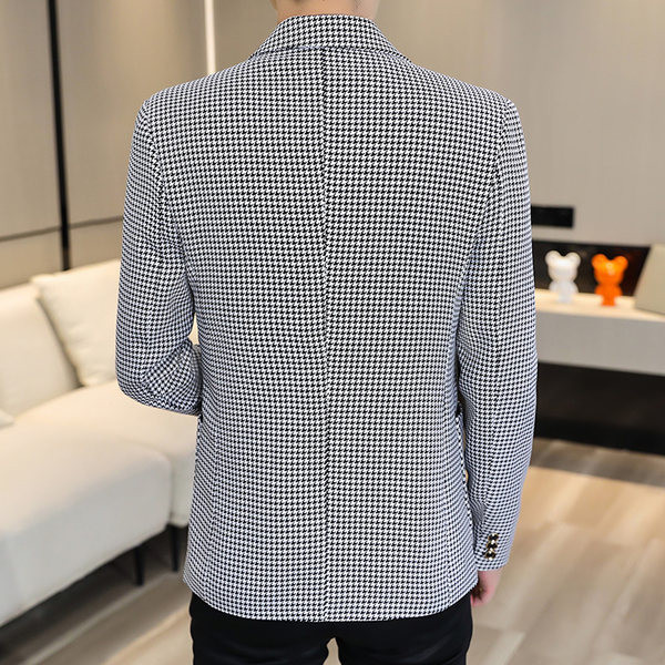 Jachetă în carouri, cu nasturi