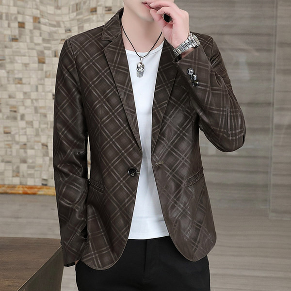 Jachetă model pentru bărbați în carouri