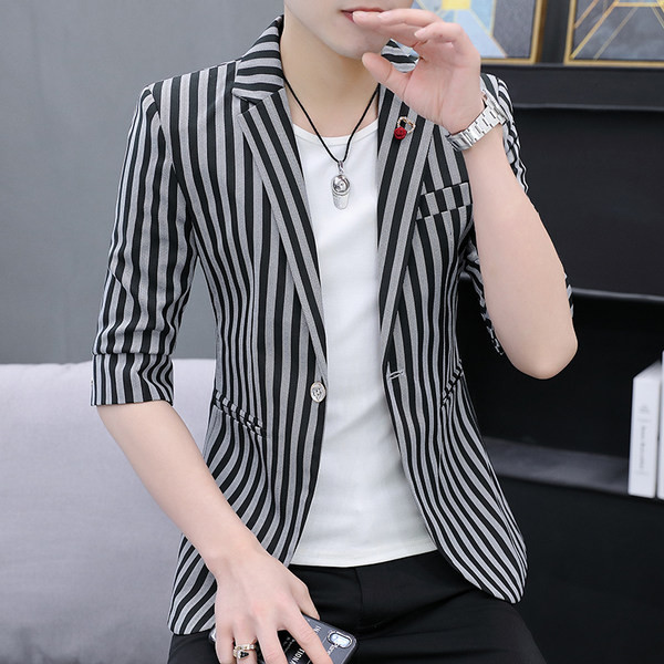 Jachetă în dungi, cu mâneci 3/4