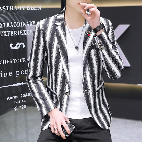 Jacheta in dungi primavara-toamna cu nasturi