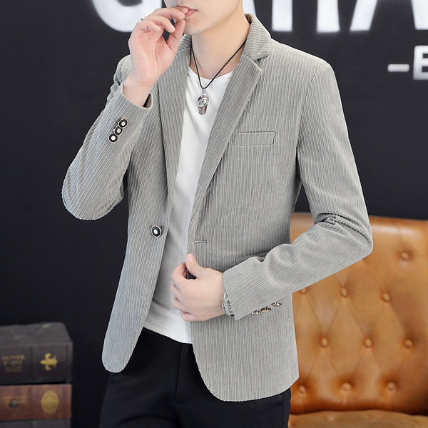 Geaca din catifea de toamna model montata